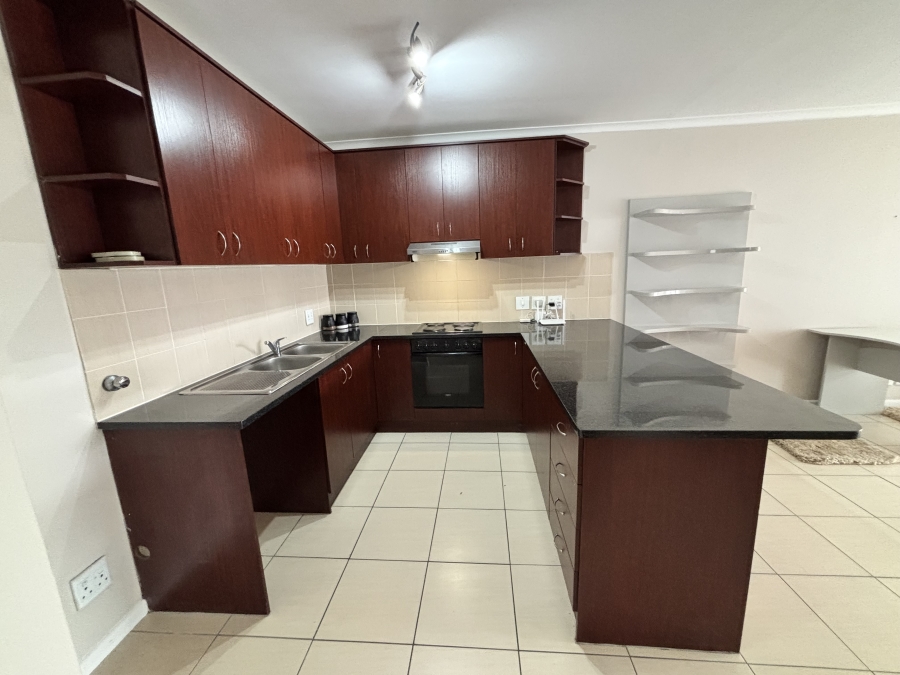 2 Bedroom Property for Sale in Parklands North Western Cape